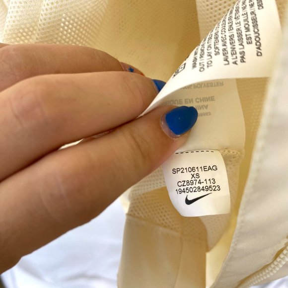 Nike Sportswear Windrunner Trench Coat Parka Rain Jacket Off White XS - Picture 11 of 12